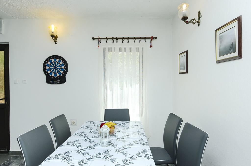 הוילה פודגורה House Miroslav מראה חיצוני תמונה